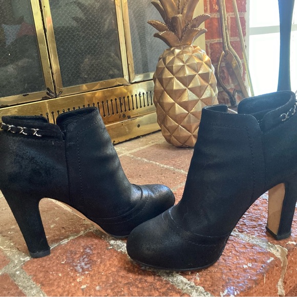 Chanel Black Oiled Suede High Heel Ankle Boots~ - Picture 3 of 11